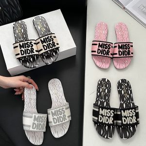 2025 Spring New Embroidered Slippers for Women Outdoor Flat Shoes