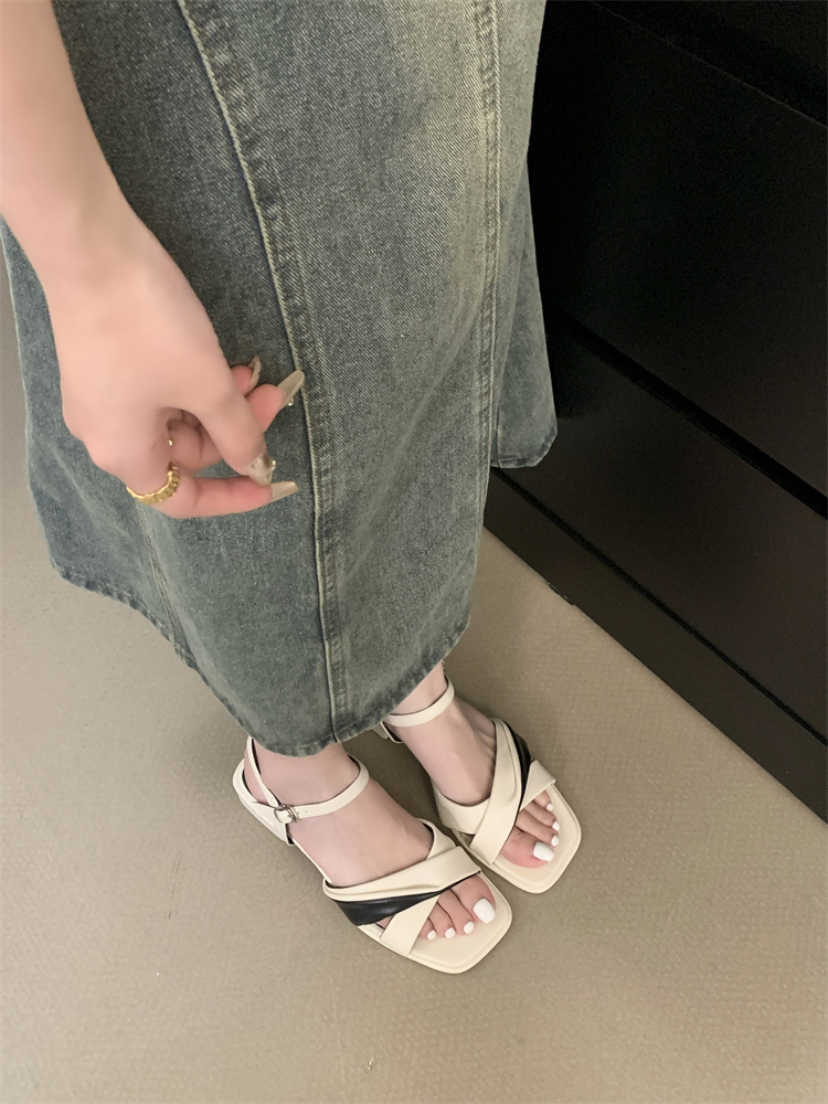 2024 New Summer Women's Chunky Heel Fashion Sandals Soft PU Comfortable Strappy Square Toe Sandals - Image 4