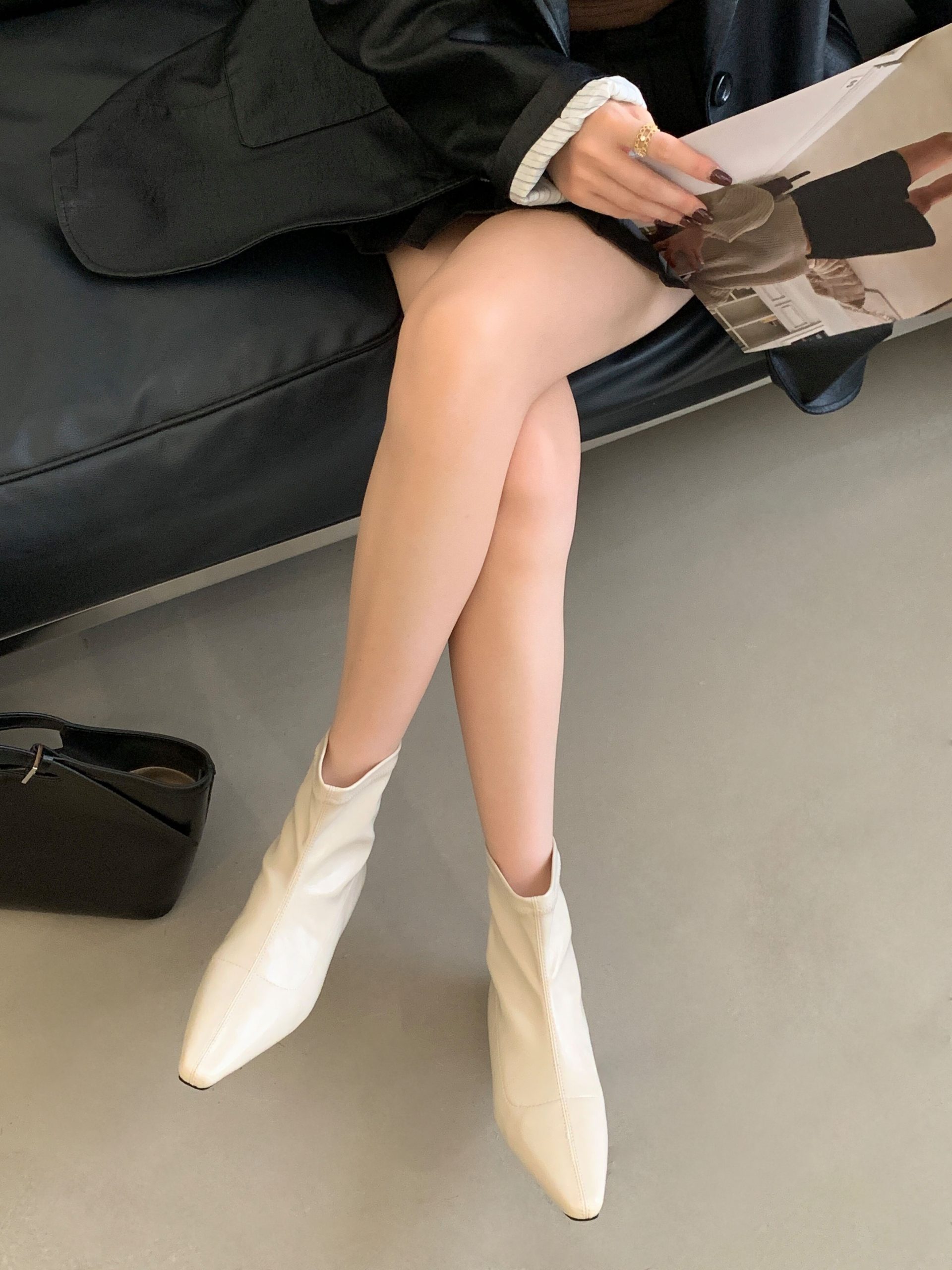 2025 New Style French Short Boots for Women Fashion Comfortable Flat Square Toe Slim Fit Commuter Boots - Image 2