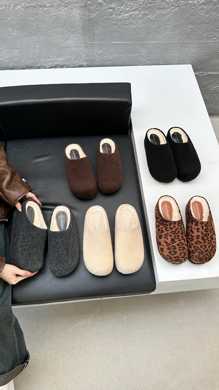 New Wool Felt Mule Slippers Women's Winter 2024 Mid Heel Plain - Image 2